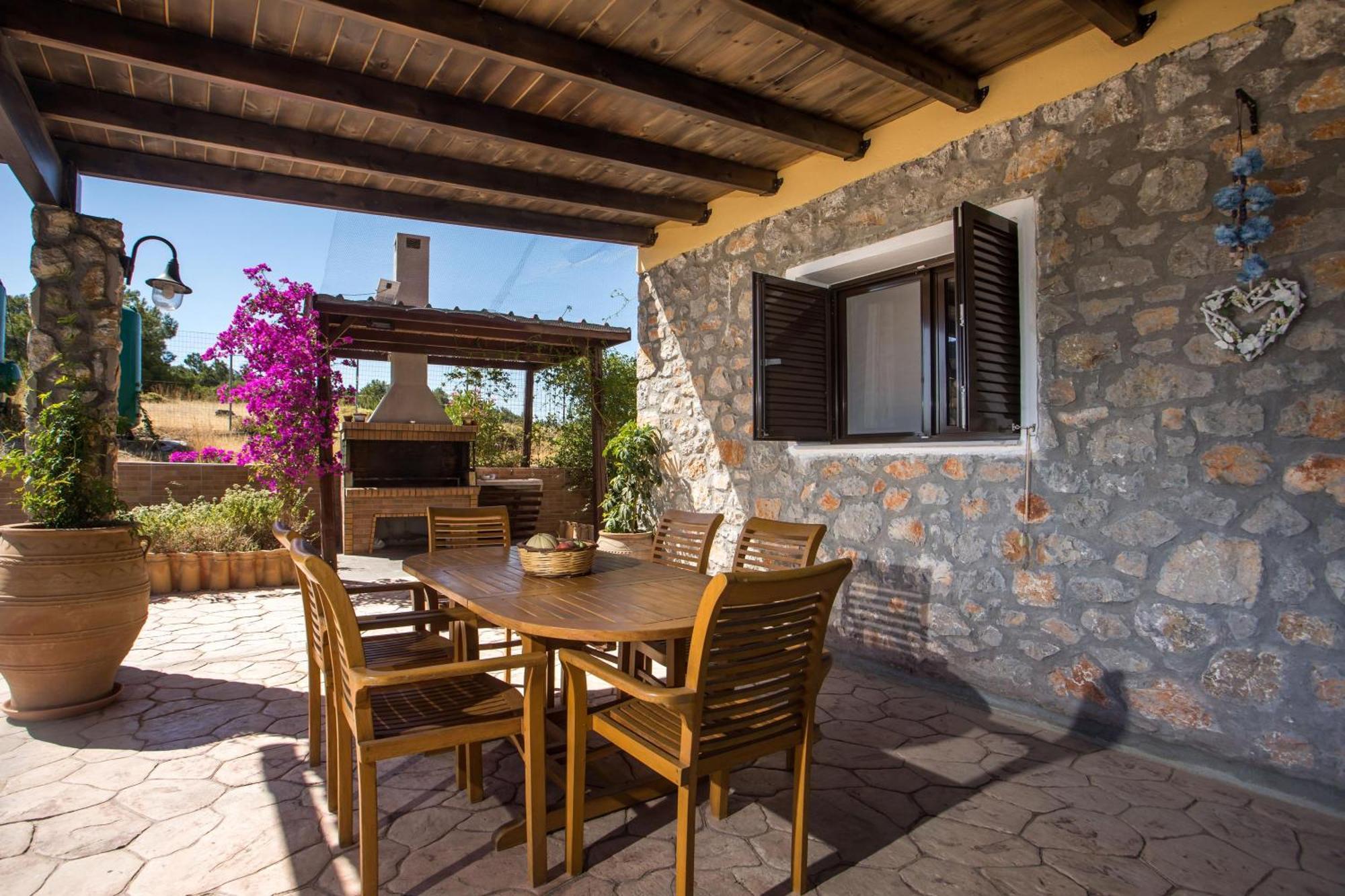 Villa In The Woods